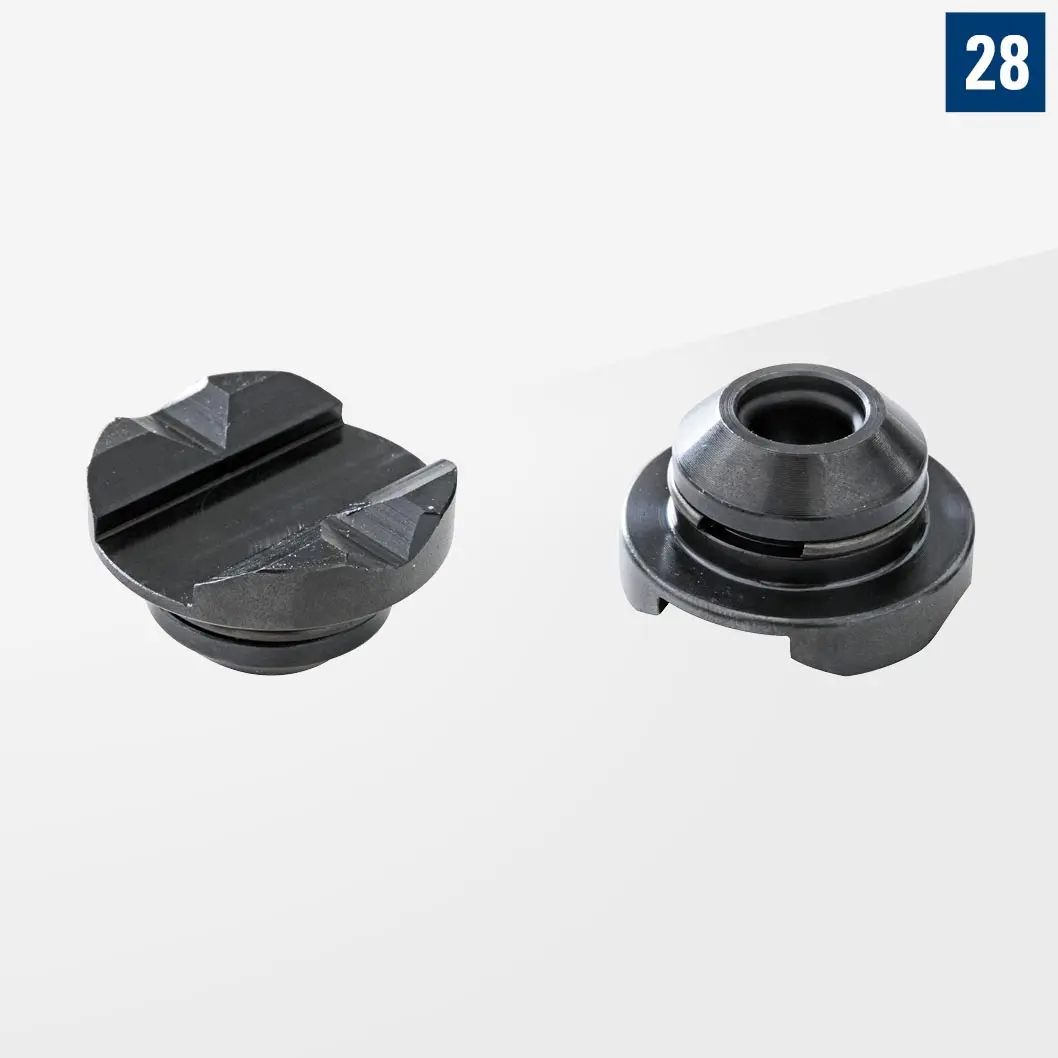 Прижимная и опорная деталь/Зажимной диск с V-блоком Сталь с отделкой чернением 1шт D28-07011-022