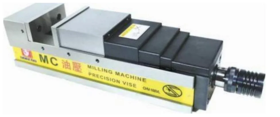 Гидравлические тиски CHV-200V.800х250х240. Длина открытия - 340 мм. Зажимное усилие - 5 000 кгс