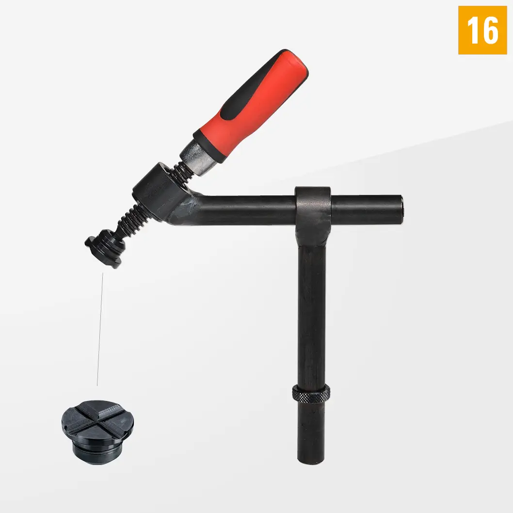 Струбцина толкающего типа 45° со шпинделем D16-07009-000