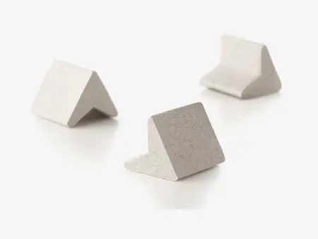 Наполнитель для галтовки Керамика SCTS Триангл 22х22 мм VFC Очень грубая шлифовка