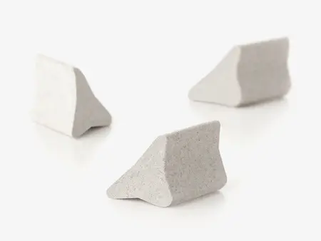 Наполнитель для галтовки Керамика ACTS Триангл 22х10 мм LC Легкая шлифовка