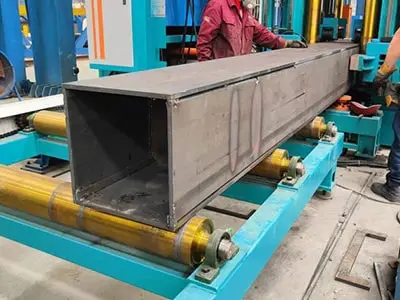 Станок для сборки коробчатых балок