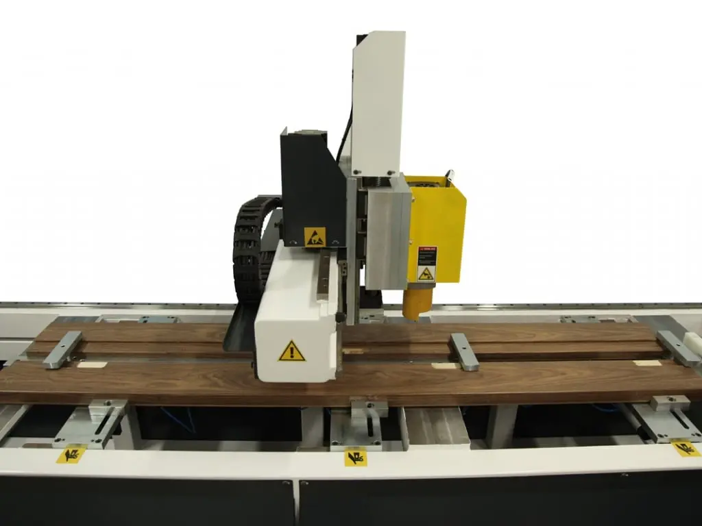 Поддержка серводвигателя