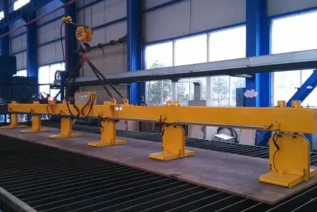 DM4 T6-040 Вертикальная магнитная траверса для листового металла