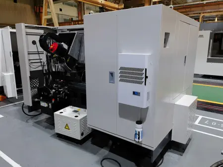 Токарный станок с наклонной станиной с ЧПУ IRT-iT 35