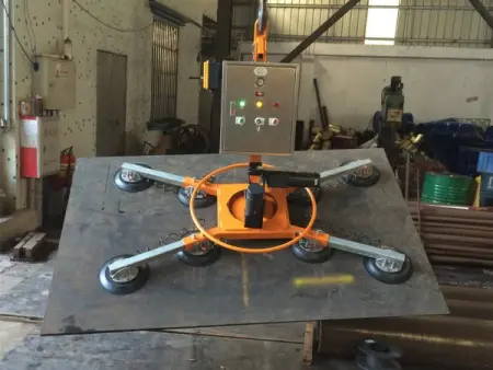 Вакуумный подъемник грузоподъемностью 1000 кг с функцией наклона/вращения листа АЭРО