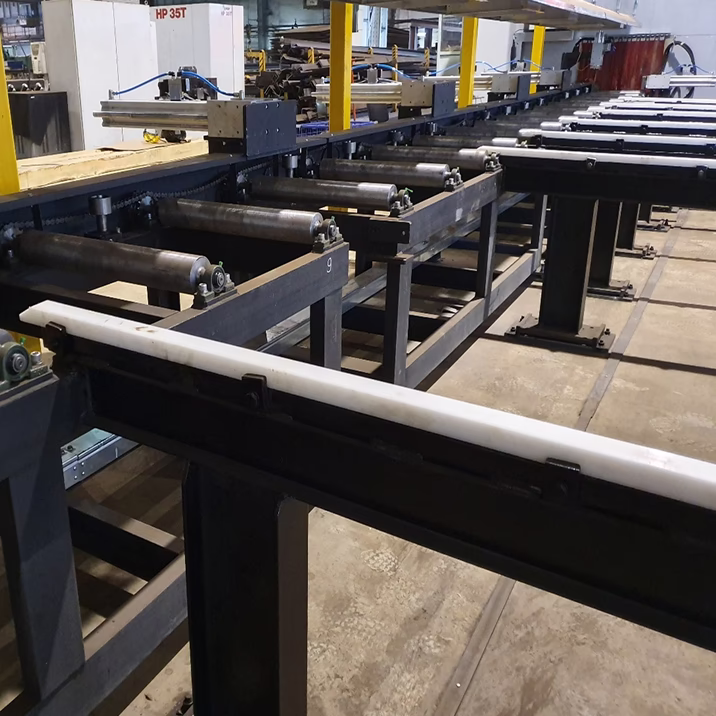 Рольганг готовой продукции в комплексе роботизированной резки строительных конструкций