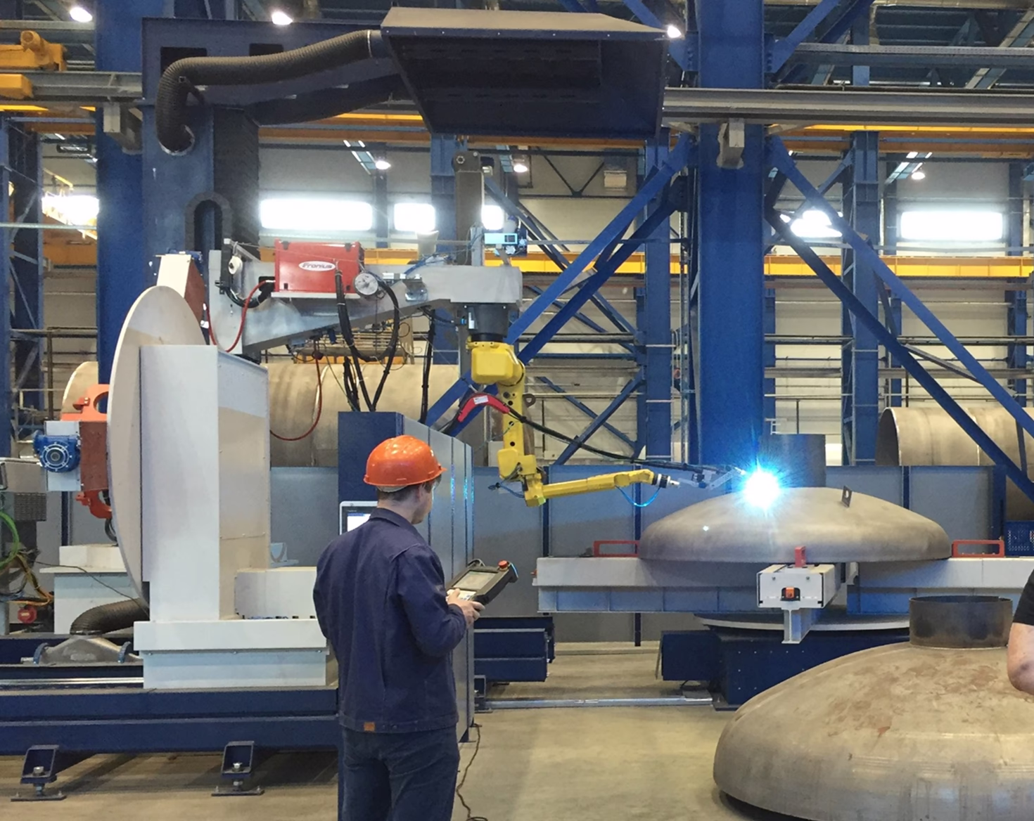 Роботизированная плазменно-дуговая резка и зачистка изделий из углеродистых, нержавеющих и алюминиевых сплавов