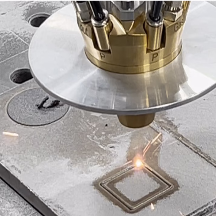 Пример выполнения работ лазерной оптической головой для наплавки порошком