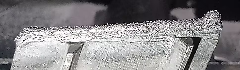 Пример лазерной наплавки. Ремонт лопатки. Наплавка торца 3