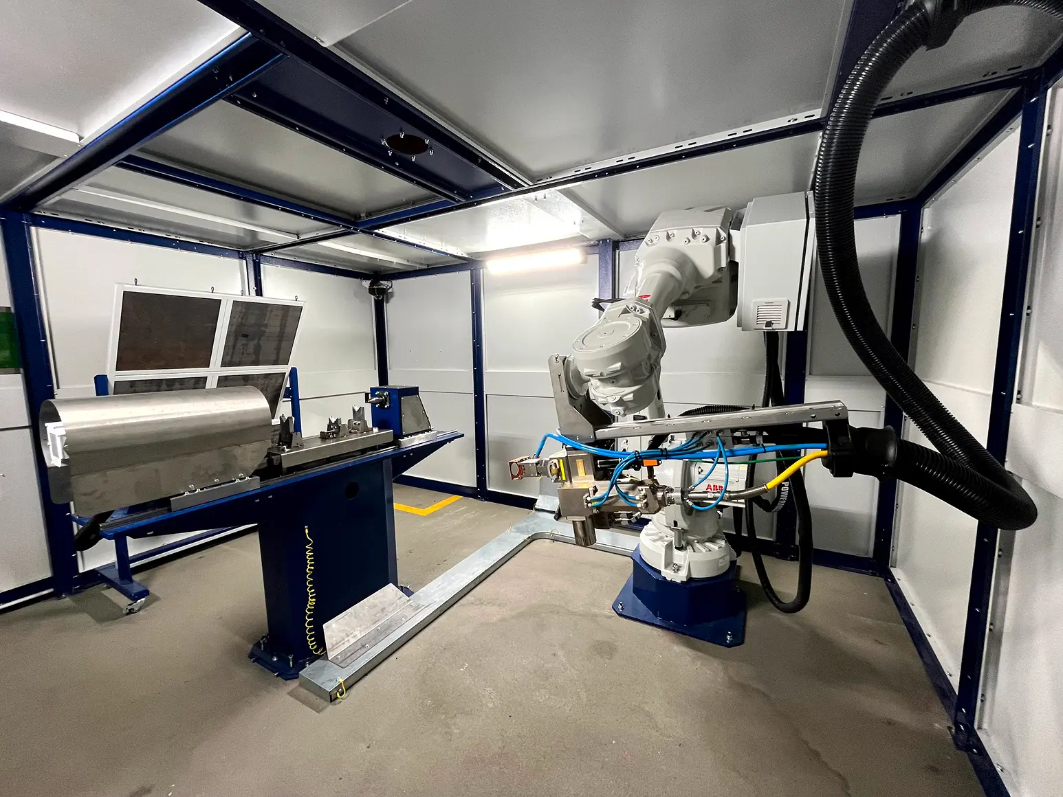 Модульная конструкция слесарных и сварочных кабин